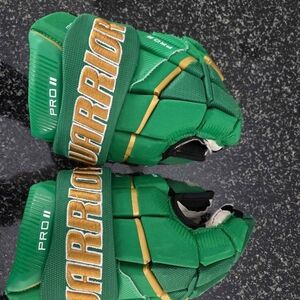 Warrior Green Hockey Gloves Pro II